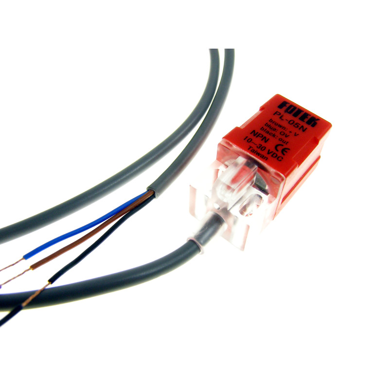Induktivni bližnjični senzor 5mm NPN NO 10-30V DC rdeč 3 žice FLUSH vgradni FOTEK PL-05N
