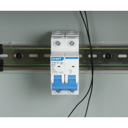 מארז טלקומוניקציה אטום IP65 מסילת DIN מפסק B16 מארז מתכת תעשייתי להרכבה עם מנעול LANON LN-BOX-DIN-IP65