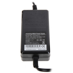 ספק כוח ממותג 12V 2A 24W מיוצב למצלמות אבטחה LED ונתבים תקע 2.1/5.5 מ"מ שולחני Delta 12V/2A/5.5*P100