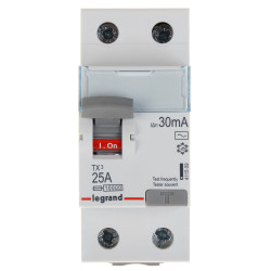 Jednofazna zaštitna strujna sklopka tip AC 30mA 25A RCD osigurač za DIN šinu TS-35 LEGRAND LE-411509