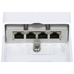 Outdoor 4-poorts Gigabit Passive PoE 24V Passthrough Switch weerbestendige behuizing UBIQUITI NANOSWITCH