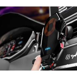 ที่ยึดโทรศัพท์ในรถยนต์พร้อมระบบชาร์จไร้สาย 15W แบบหนีบอัตโนมัติสำหรับช่องแอร์ USB-C Qi สีเงิน Xblitz XB-FX8-ELEGANCE