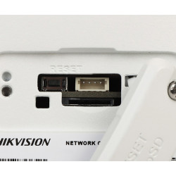 4MPx スマートハイブリッドライト AcuSense IPカメラ IR LED 80m IP67 WDR 120dB H.265+ PoE SDスロット Hikvision DS-2CD2T43G2-4LI(2.8MM)/PL